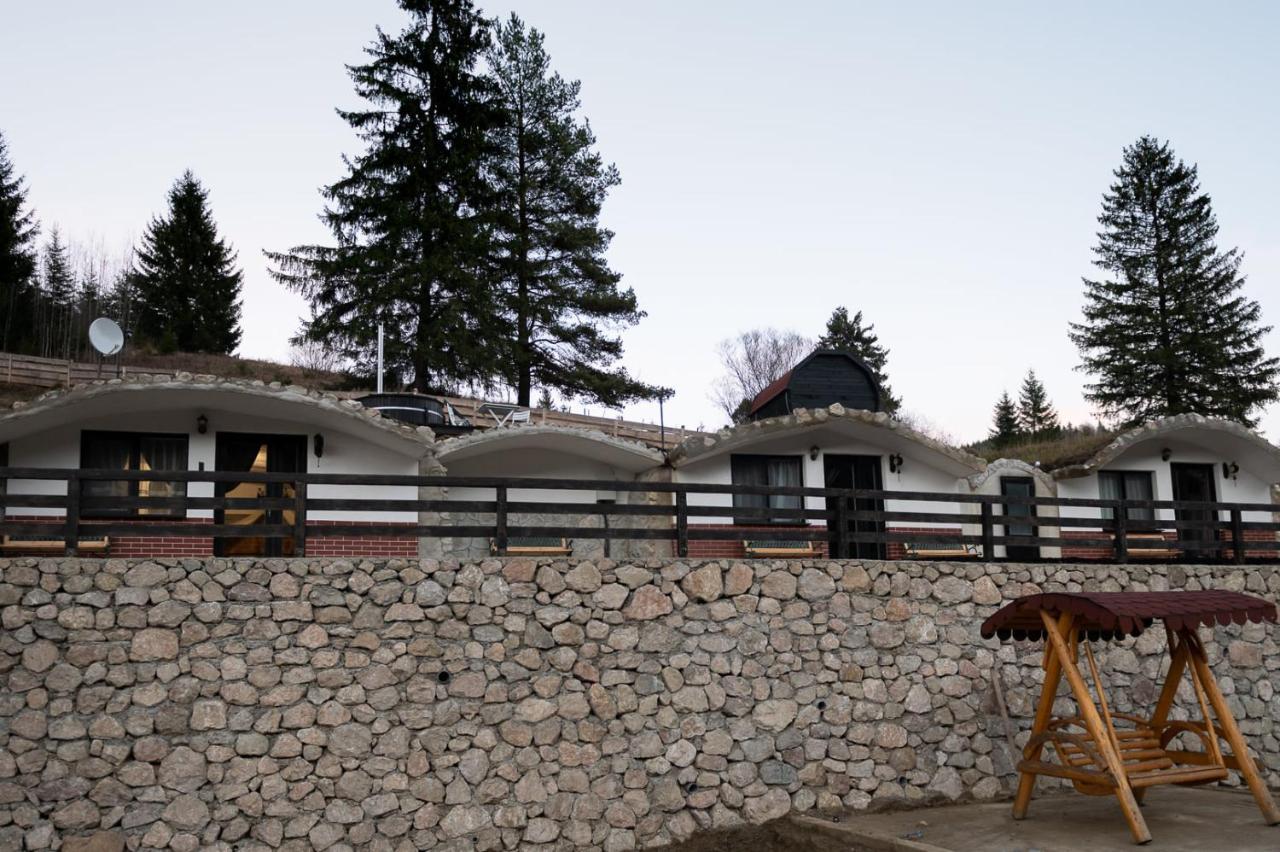 Resort Valea Tatarilor Gyilkostó Kültér fotó