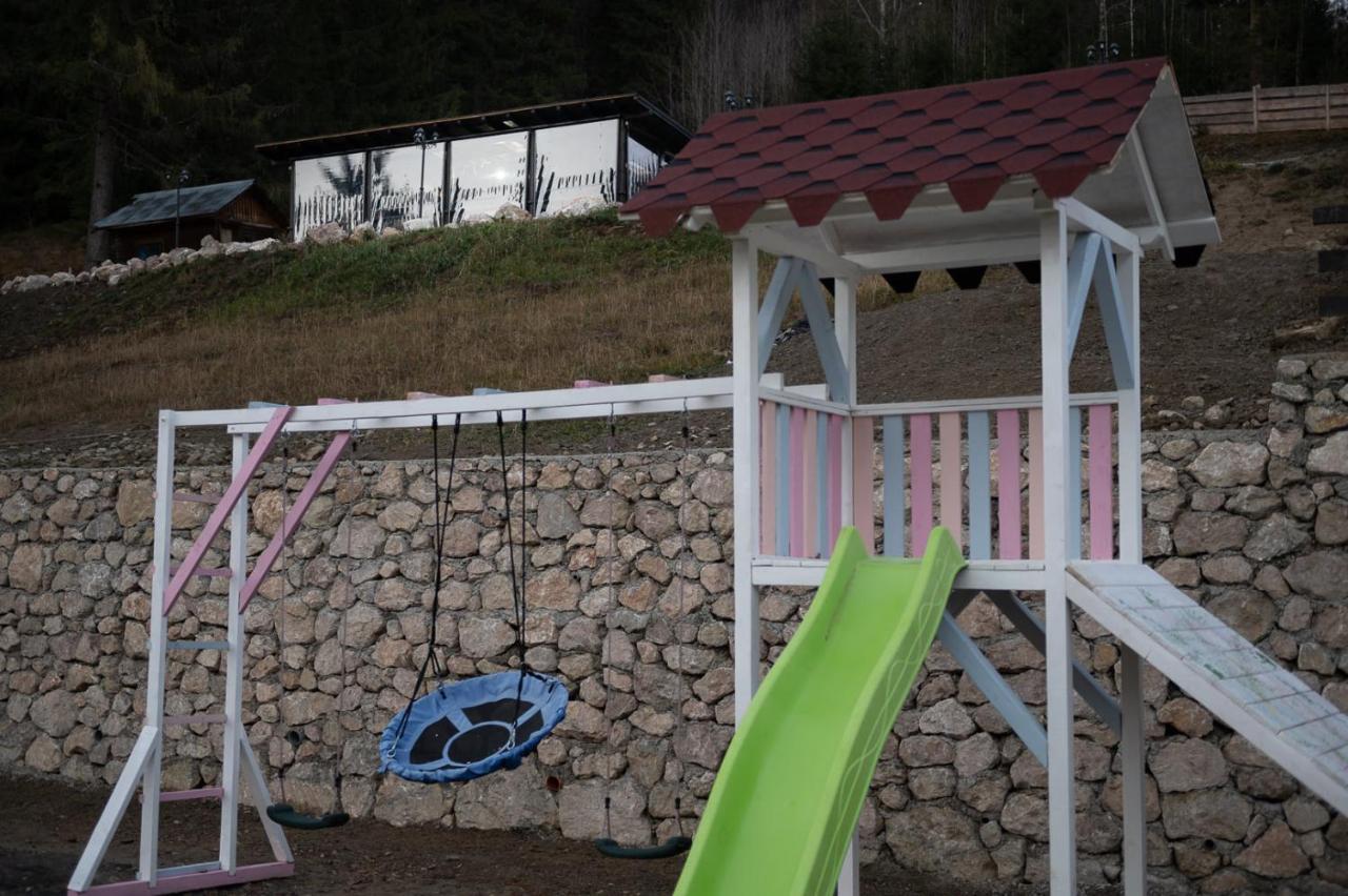 Resort Valea Tatarilor Gyilkostó Kültér fotó