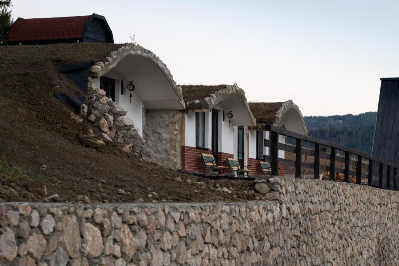 Resort Valea Tatarilor Gyilkostó Kültér fotó