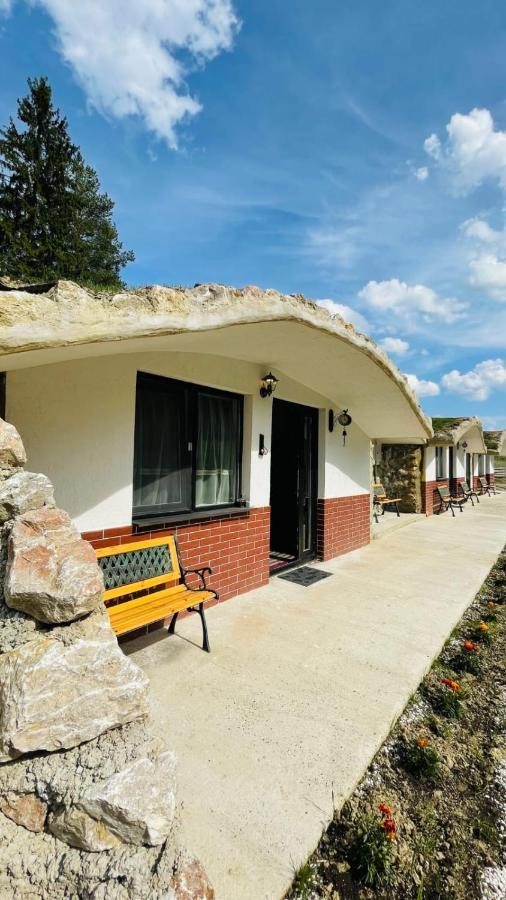 Resort Valea Tatarilor Gyilkostó Kültér fotó