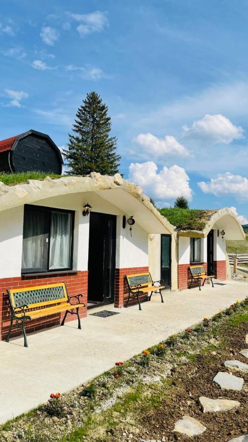 Resort Valea Tatarilor Gyilkostó Kültér fotó