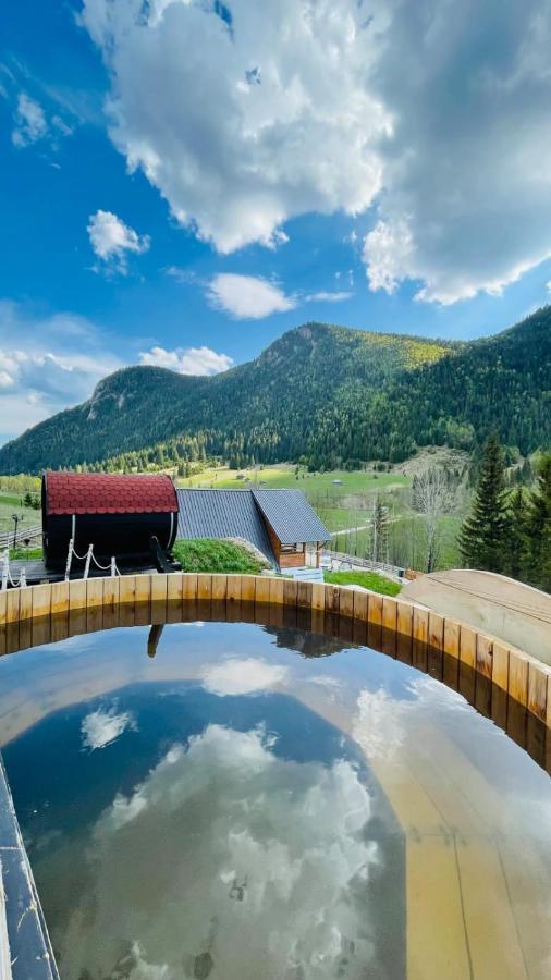 Resort Valea Tatarilor Gyilkostó Kültér fotó