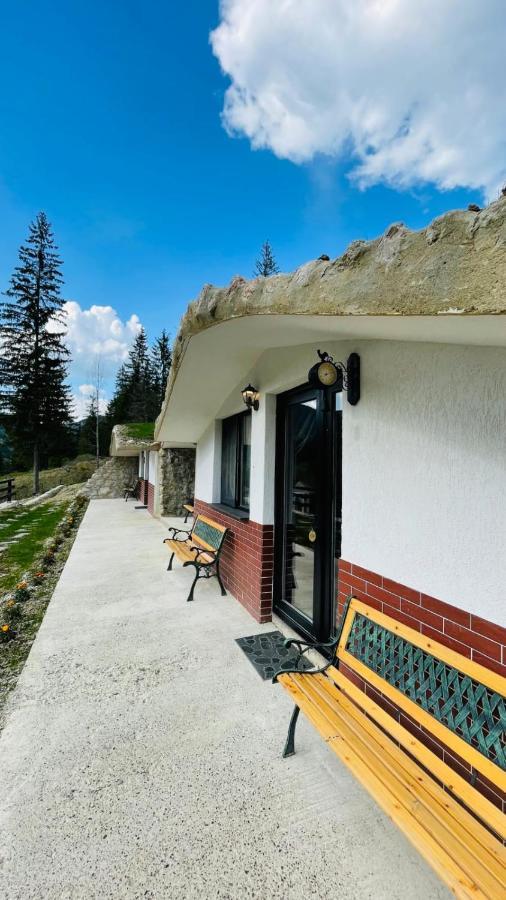 Resort Valea Tatarilor Gyilkostó Kültér fotó