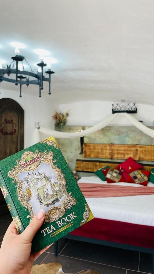 Resort Valea Tatarilor Gyilkostó Kültér fotó